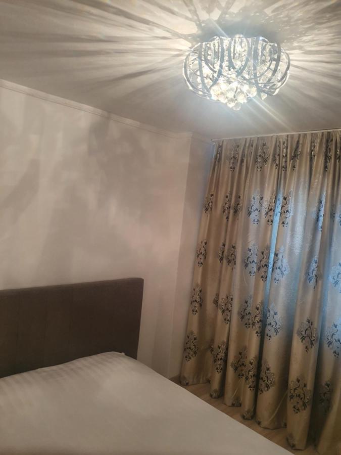 Apartament Lux บูคาเรสต์ ภายนอก รูปภาพ
